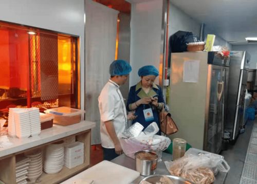 護航 網絡上的舌尖安全 加強網絡餐飲服務食品安全監管